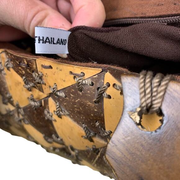 Vintage Handmade Tan & Brown Coconut Shell Barrel Hand Bag - Picture 9 of 12